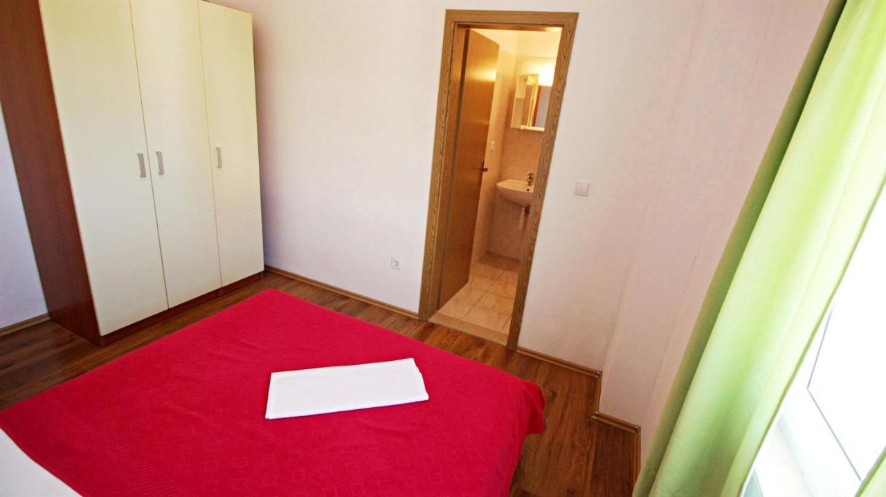 Apartments Marko Nemira Omiš Exterior foto
